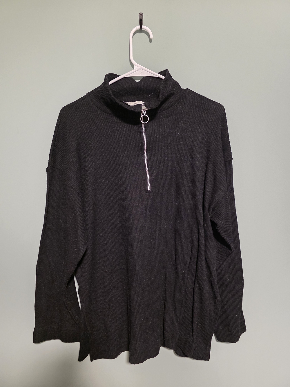 H&M Black Ribbed Half-Zip Sweater with Ring Pull